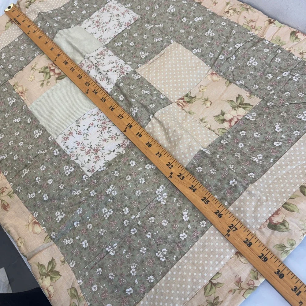 Patchwork Quilted pillowcase 2pc set shams floral patchwork Green White Cream